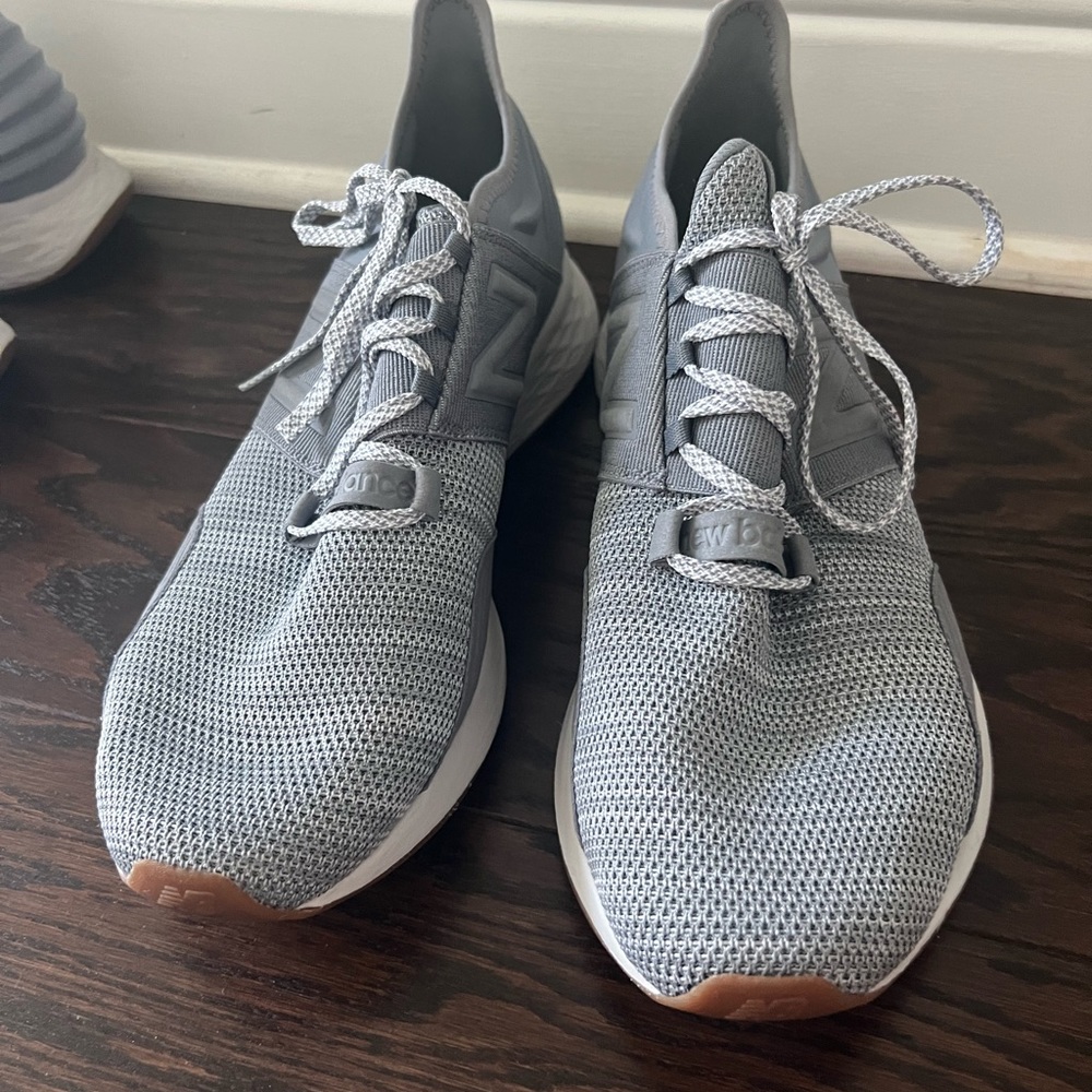 Blue New Balanace Sneakers 10.5 excellent!
